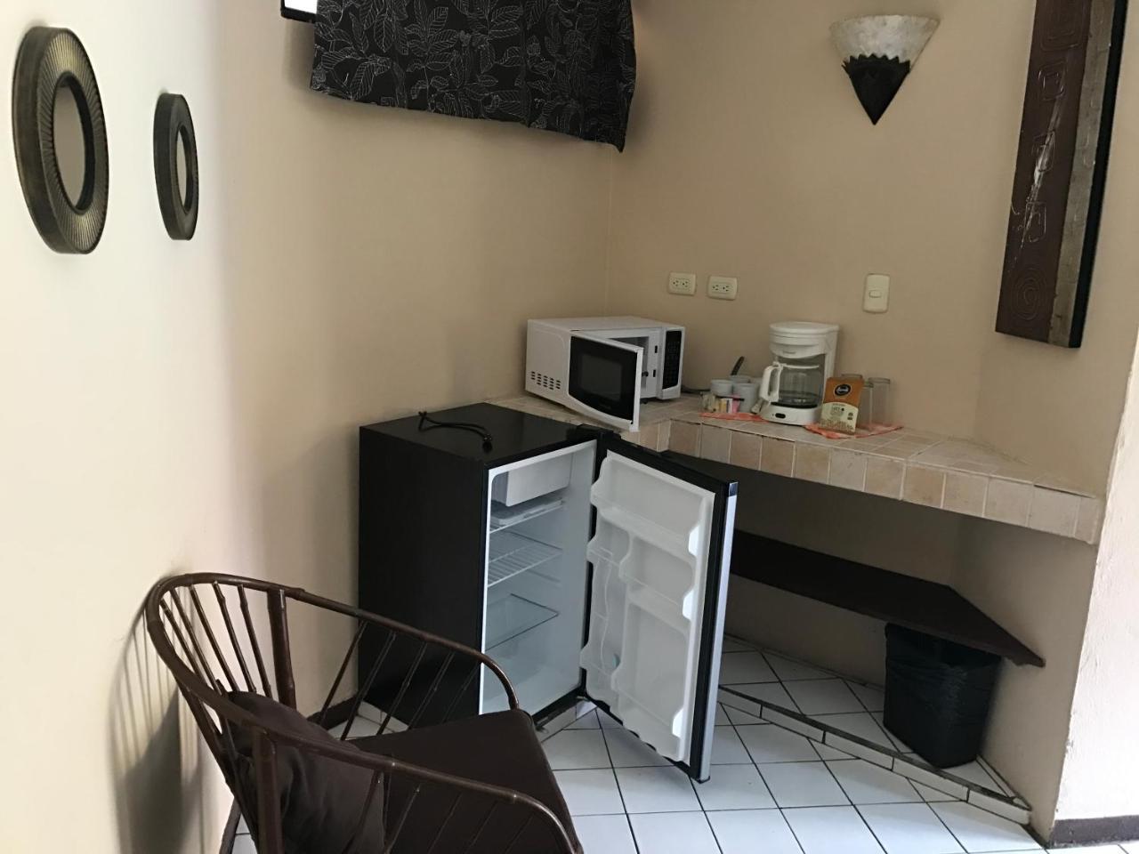 Hotel Mango Mar Jacó Dış mekan fotoğraf
